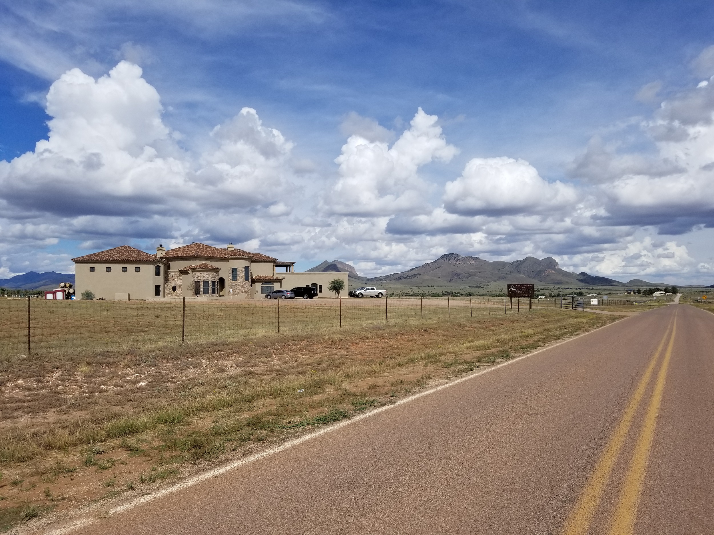 Kief-Joshua Vineyards, Elgin AZ